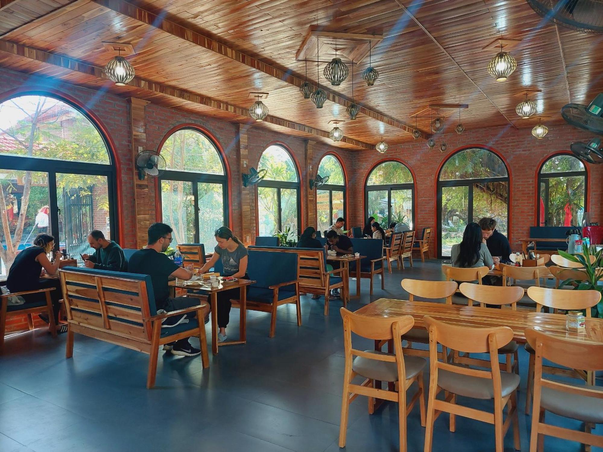 Ninh Binh Mountain Side Homestay & Cafe ภายนอก รูปภาพ