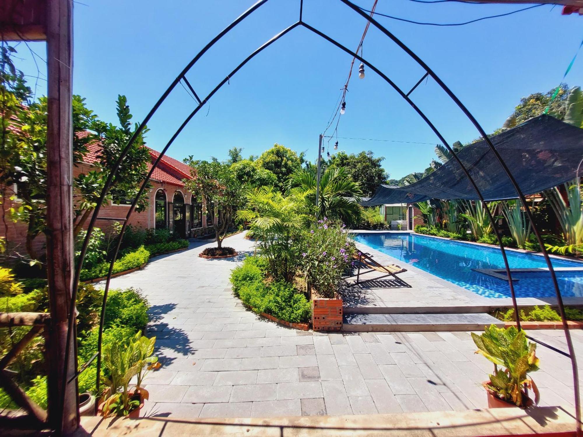 Ninh Binh Mountain Side Homestay & Cafe ภายนอก รูปภาพ