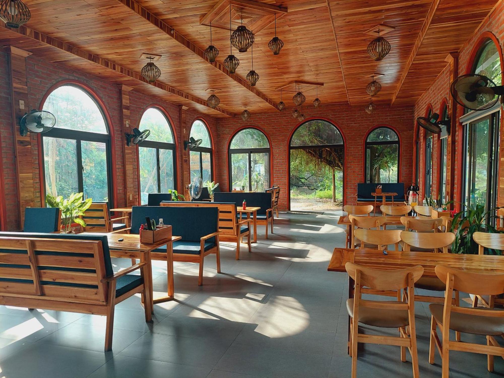 Ninh Binh Mountain Side Homestay & Cafe ภายนอก รูปภาพ